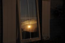 Sonnenuntergang im Fenster